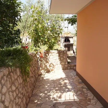 Apartment Mandaric